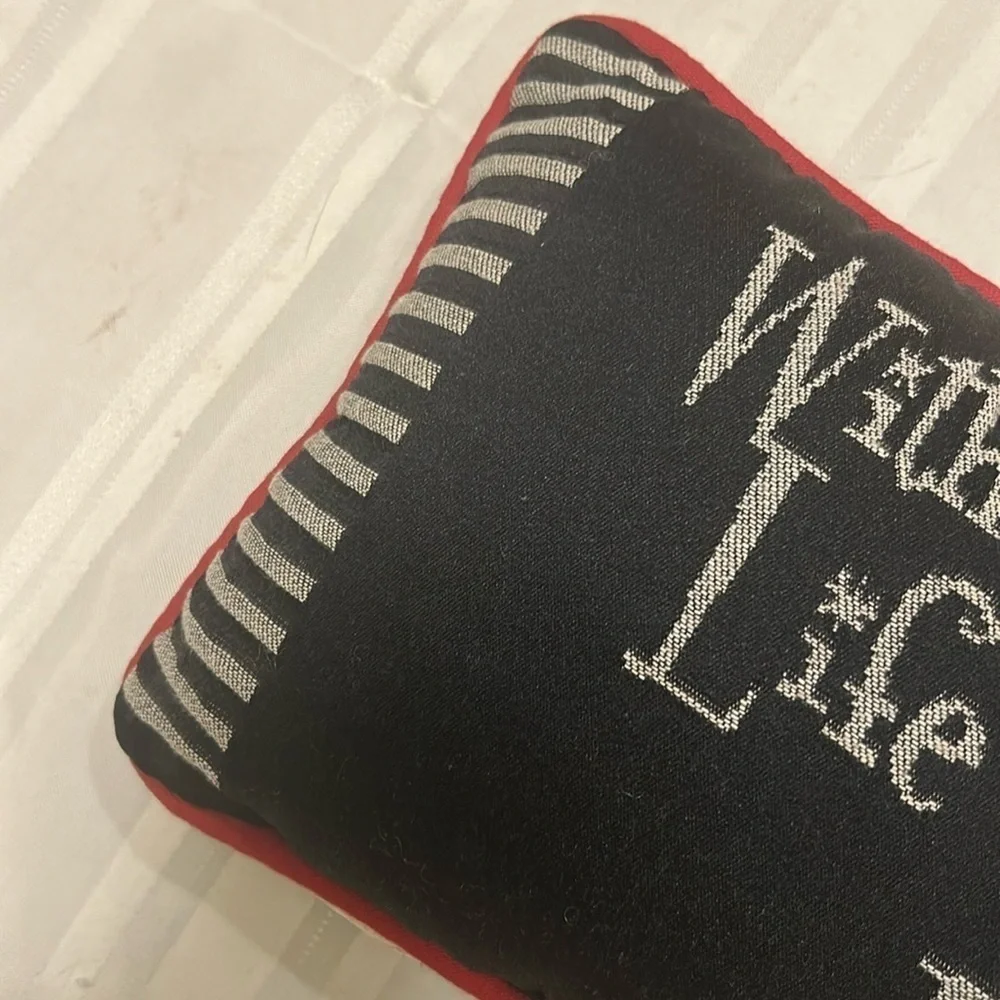 Music 🖤 Pillow